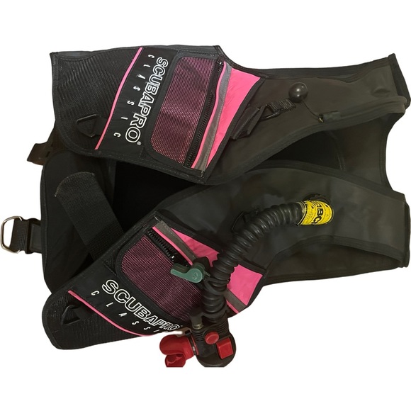 ScubaPro Classic Plus BCD w/ Air2 & Inflation Hose - Size Small Pink And Black - Picture 3 of 12